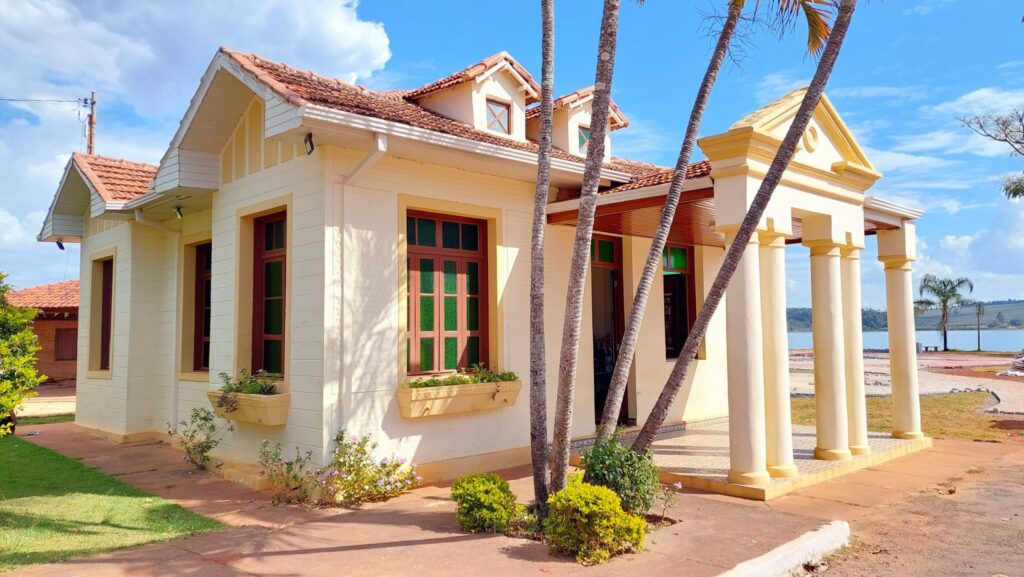 Casarao Historico de Guape